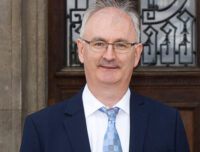 DR. GÜNTER KRAUSE